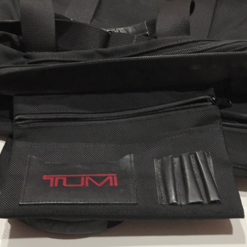 ๐๐๐ Authentic Tumi Expandable Organizer Bag - Picture 11 of 12